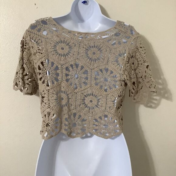 Kings Road Tan Crochet Boho Beachy Summer Festival Fairy Hippie Crop Top S - Picture 4 of 10